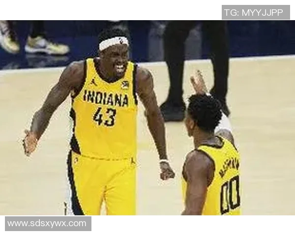 西亚卡姆半场扛大梁，高效砍下13分