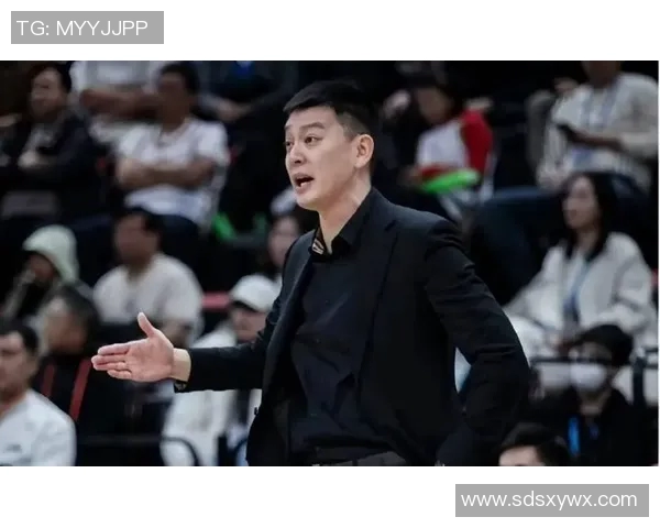 你最该提的正是科尔！杨毅向杨鸣正面发起火力压制