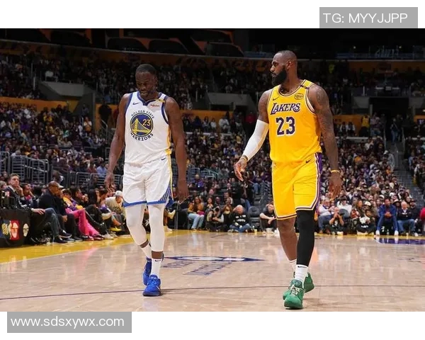 输马刺发布会！力挺格林与穆迪，谈库里波神伤情，坚信成优秀球队